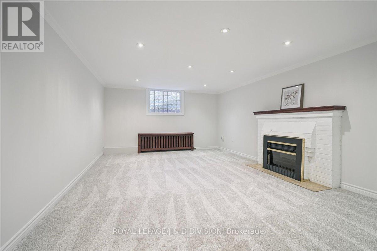 65 CHATSWORTH DRIVE - 28