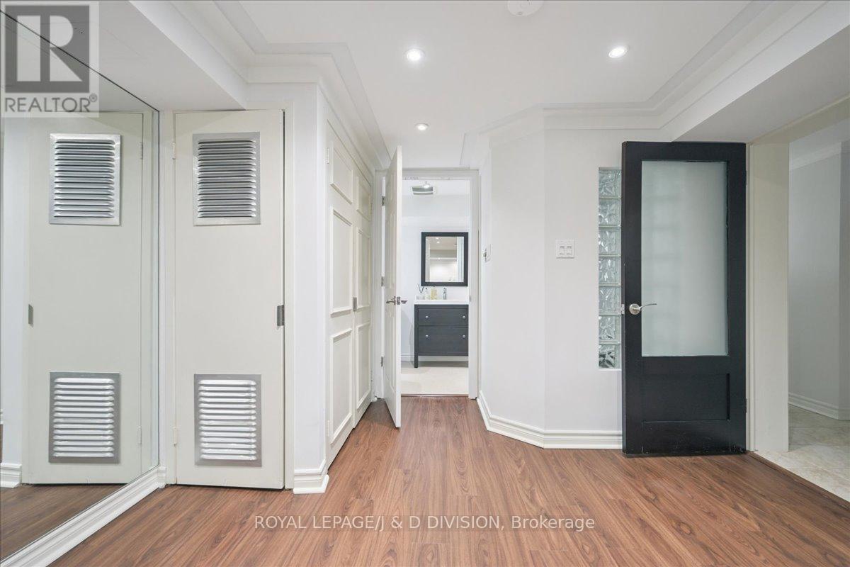 65 CHATSWORTH DRIVE - 31