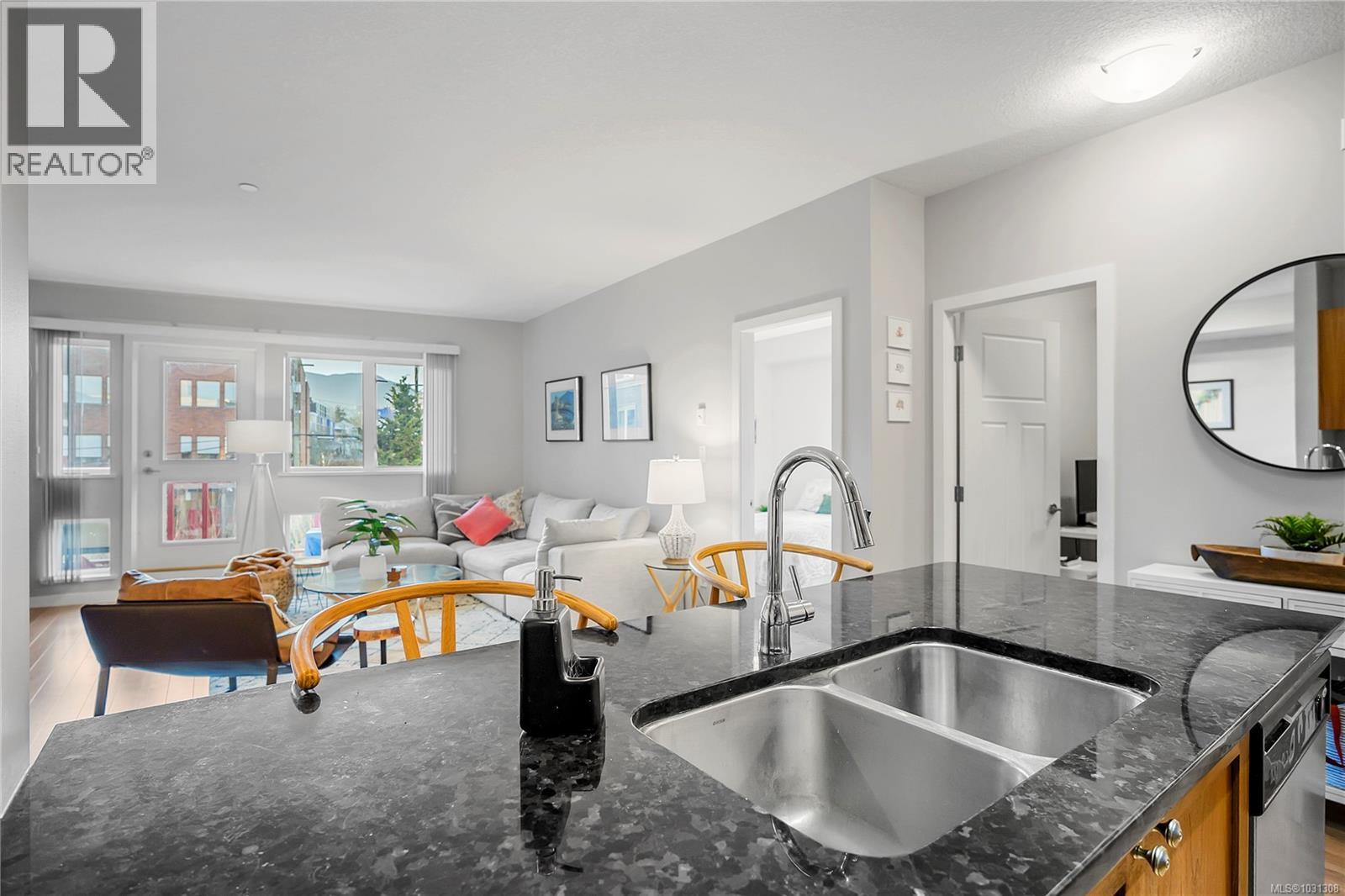 315 99 Chapel St, Nanaimo