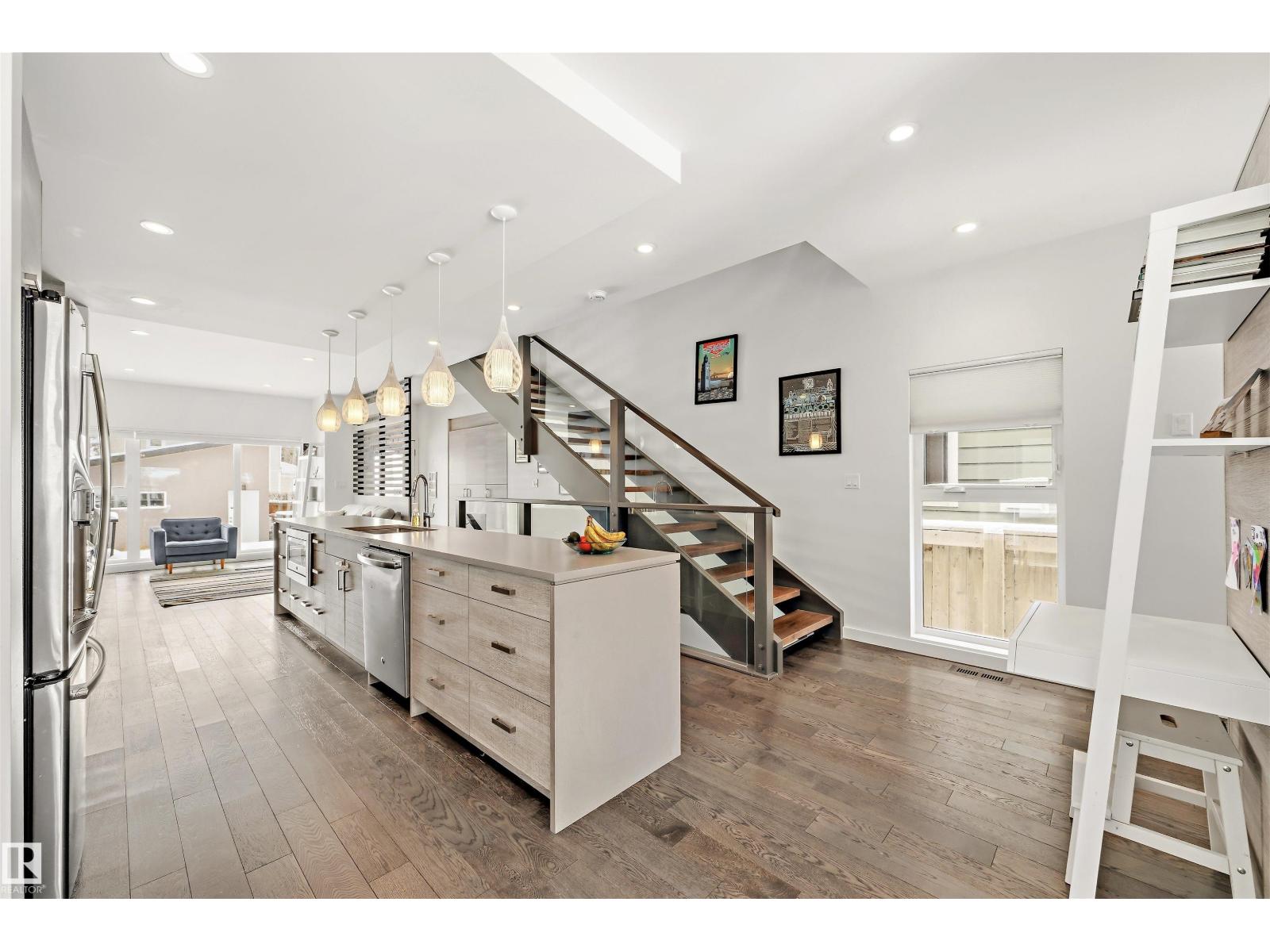 10607 127 ST NW, Edmonton