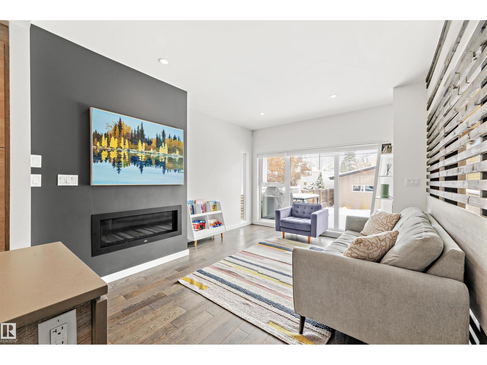 10607 127 ST NW, Edmonton