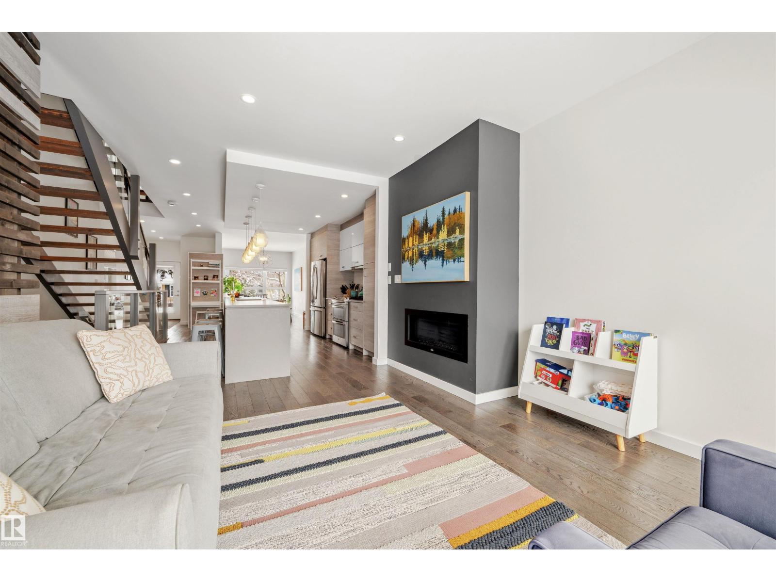 10607 127 ST NW, Edmonton