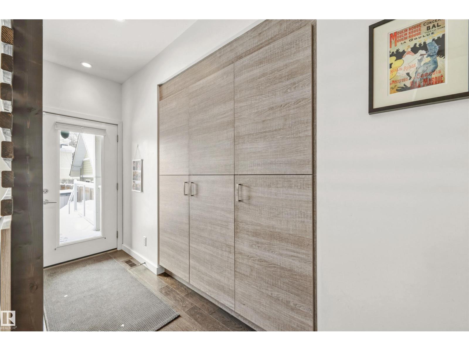 10607 127 ST NW, Edmonton