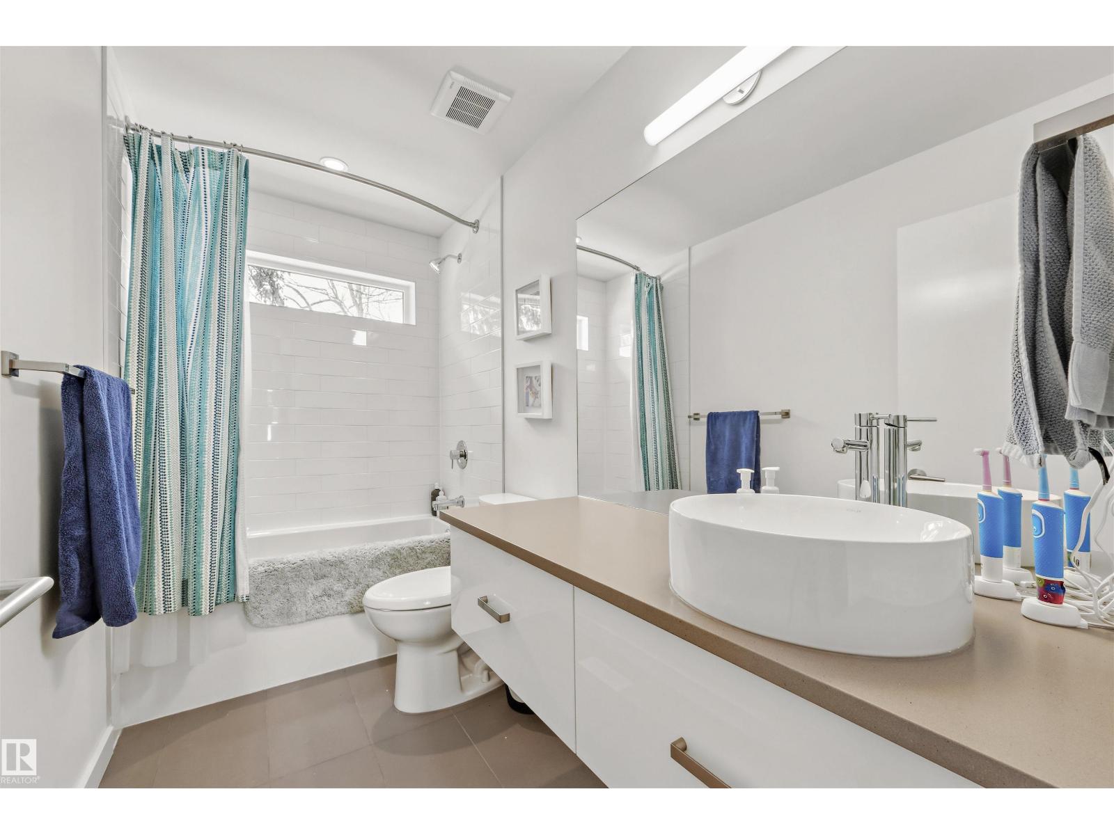 10607 127 ST NW, Edmonton