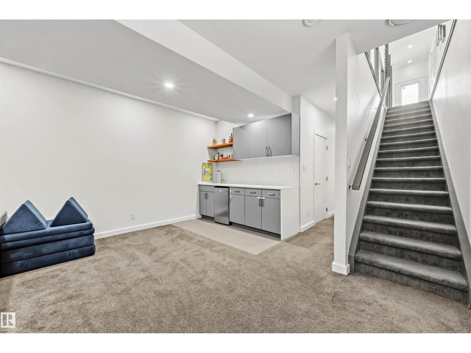 10607 127 ST NW, Edmonton