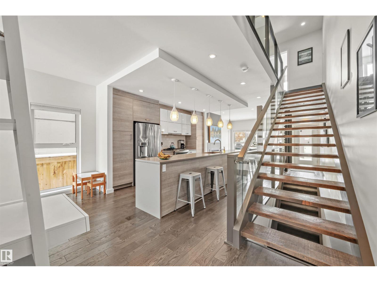 10607 127 ST NW, Edmonton