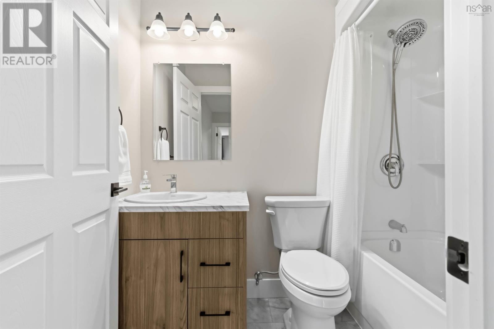 Property 43 of 52 of 86 Riverview Drive