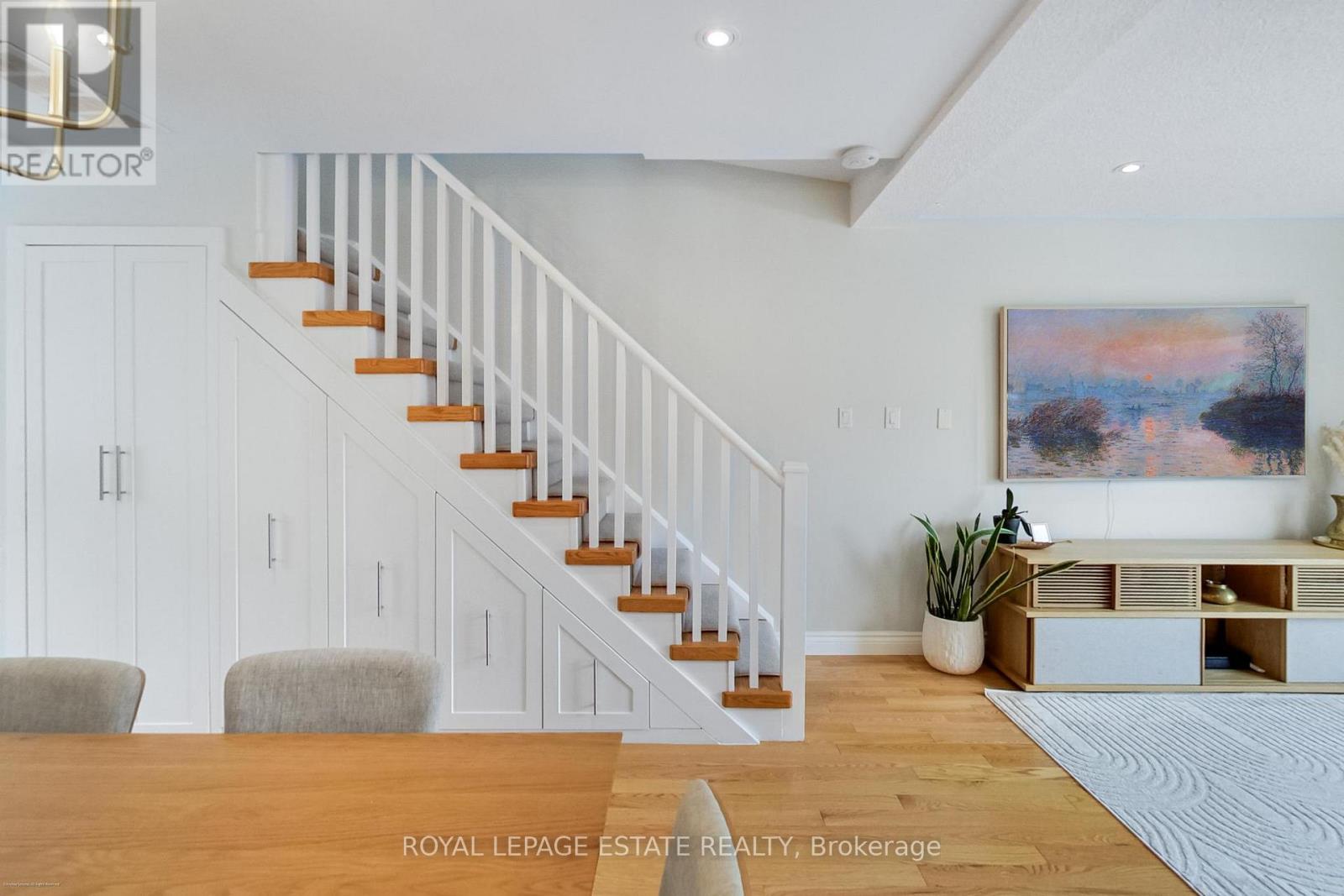 #203 101 HAMMERSMITH AVENUE - 10