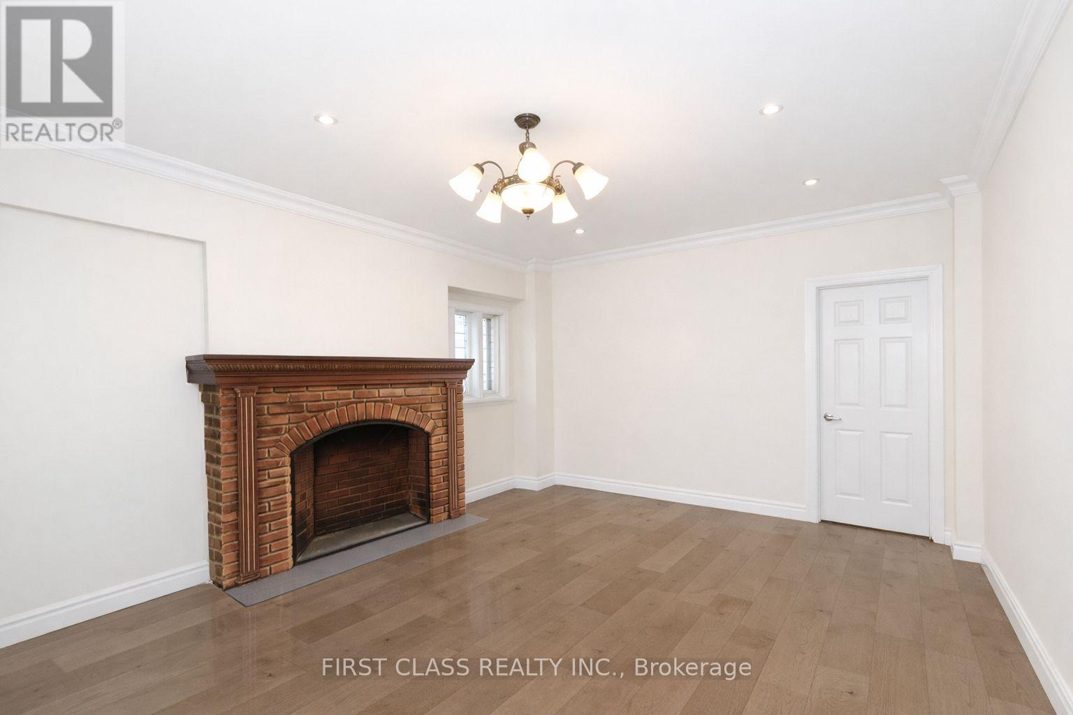 102 GREENWOOD AVENUE - 10