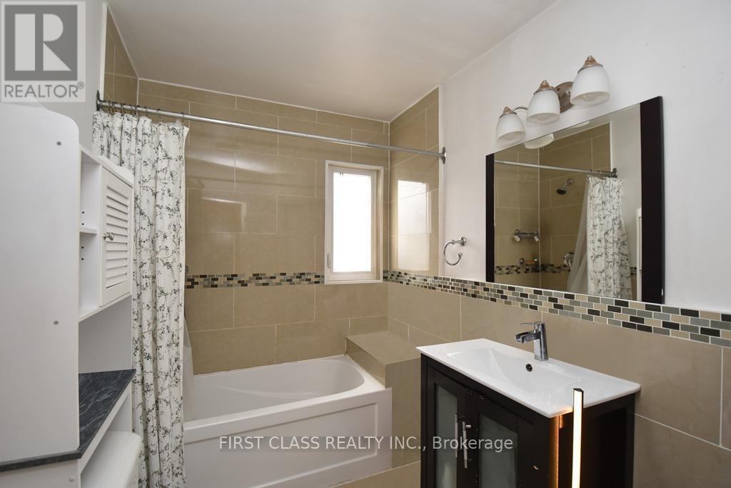 102 GREENWOOD AVENUE - 26