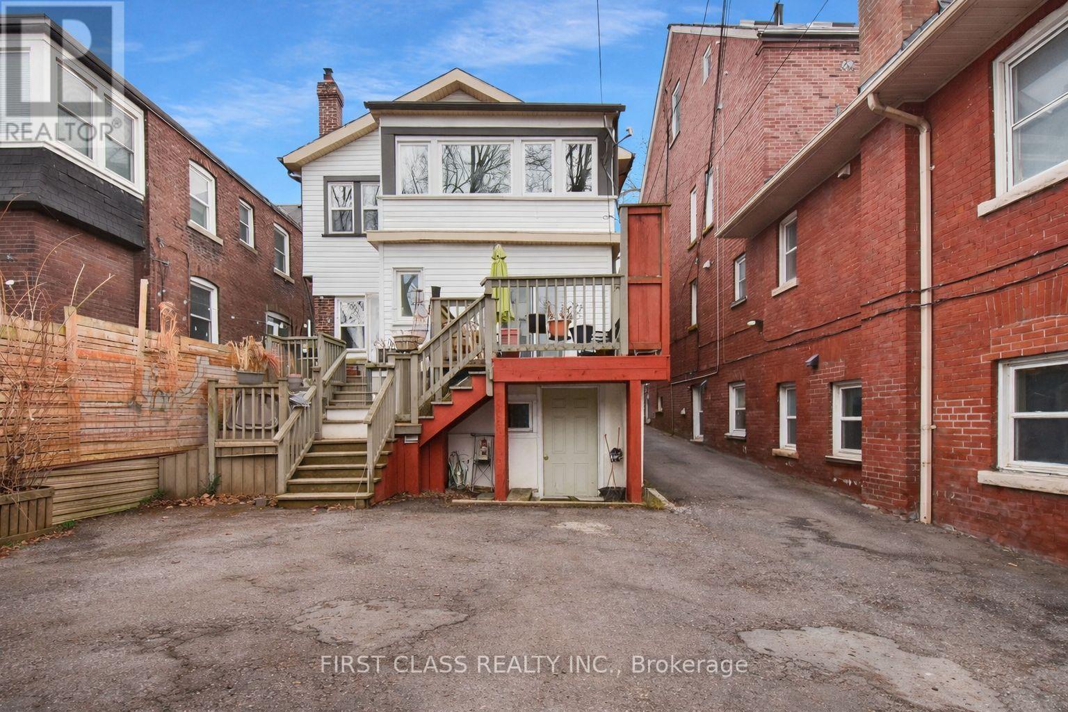102 GREENWOOD AVENUE - 36