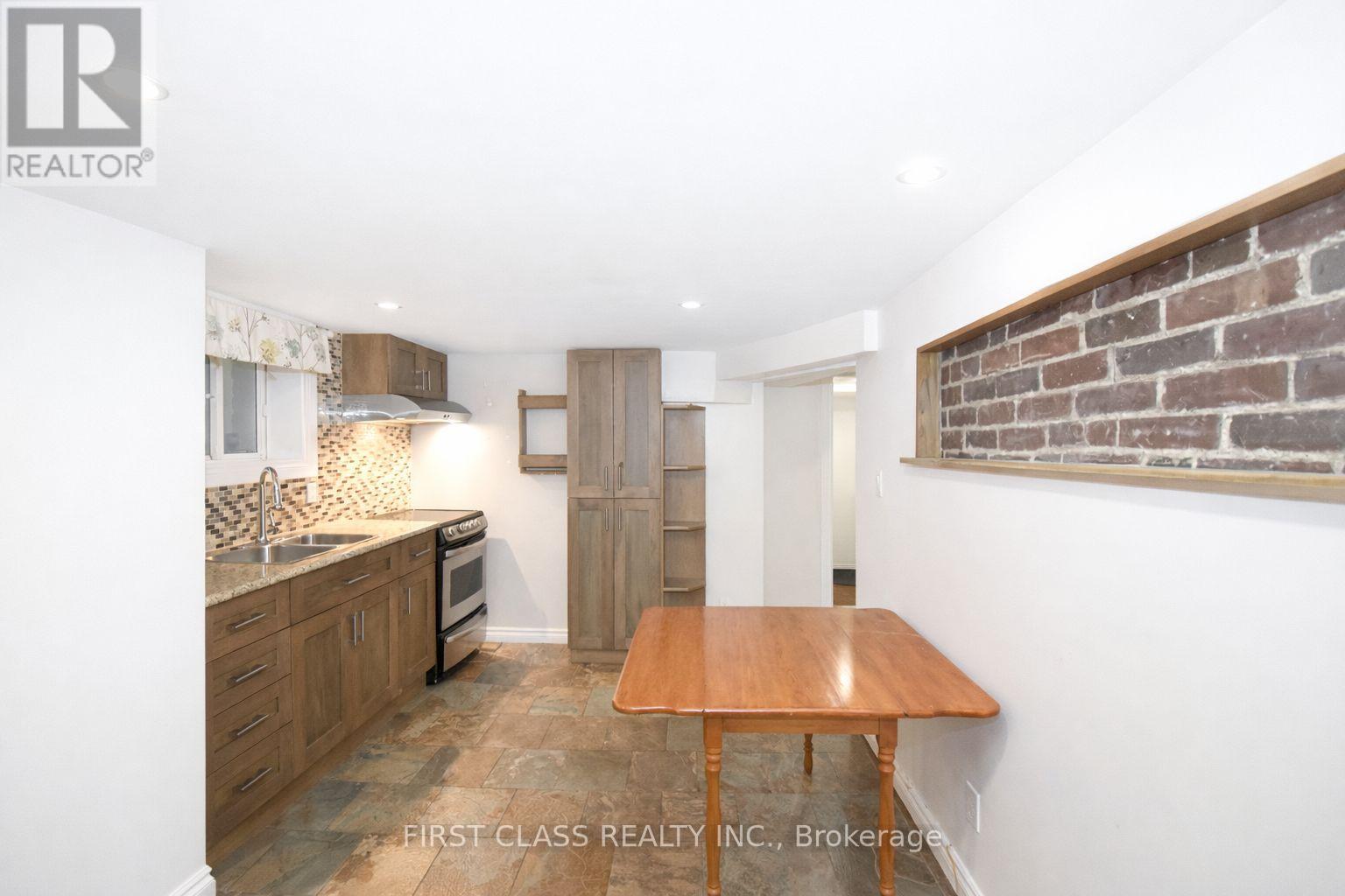 102 GREENWOOD AVENUE - 5