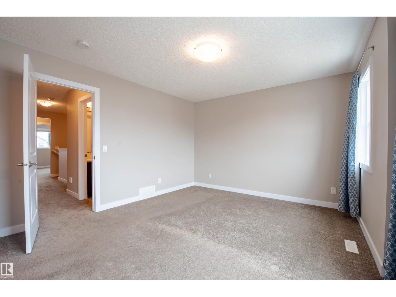 2327 84 ST SW, Edmonton