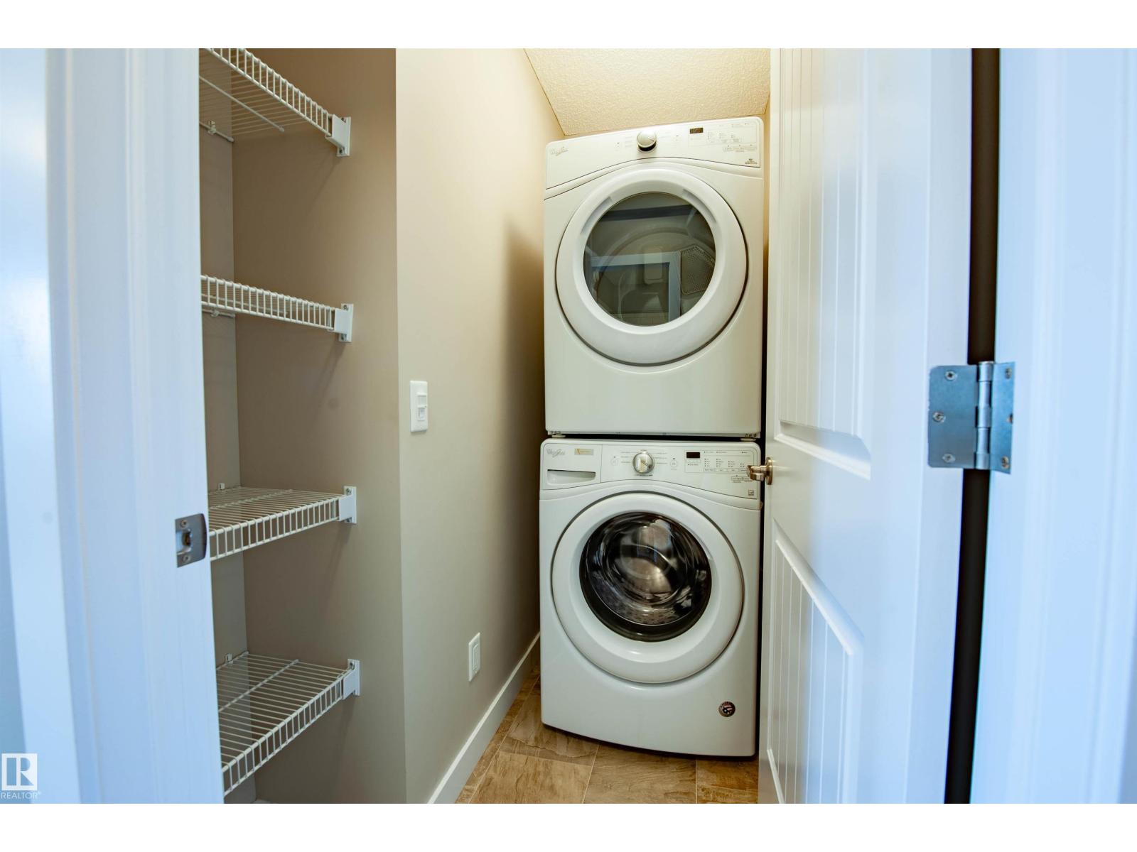 2327 84 ST SW, Edmonton