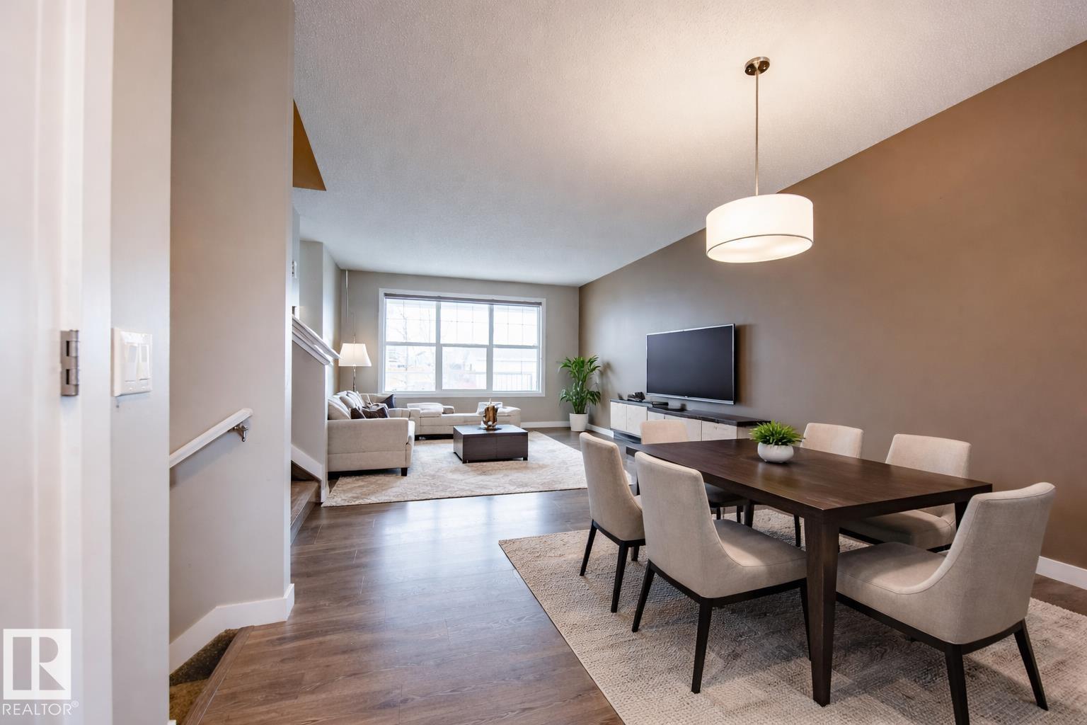 2327 84 ST SW, Edmonton