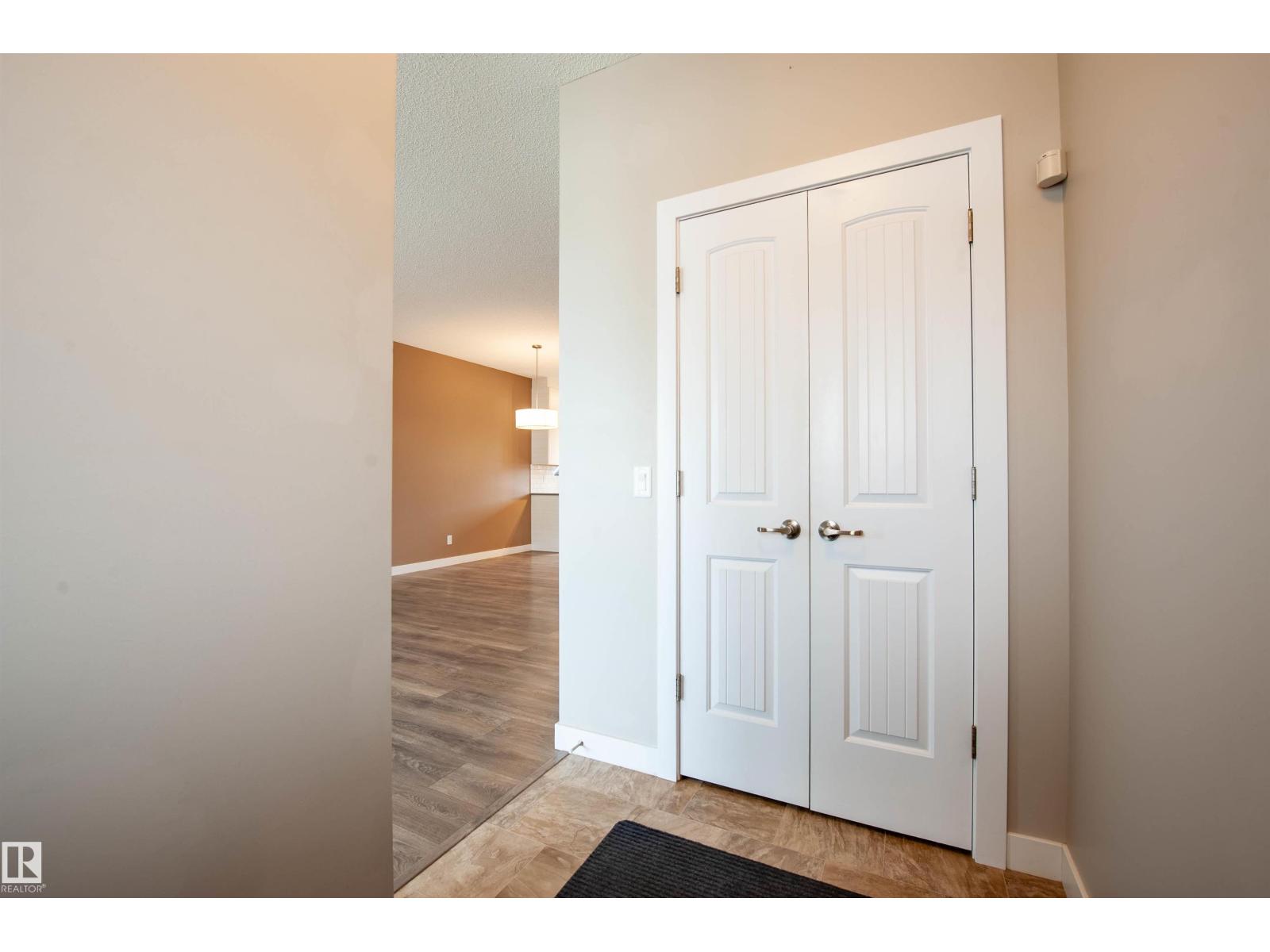 2327 84 ST SW, Edmonton