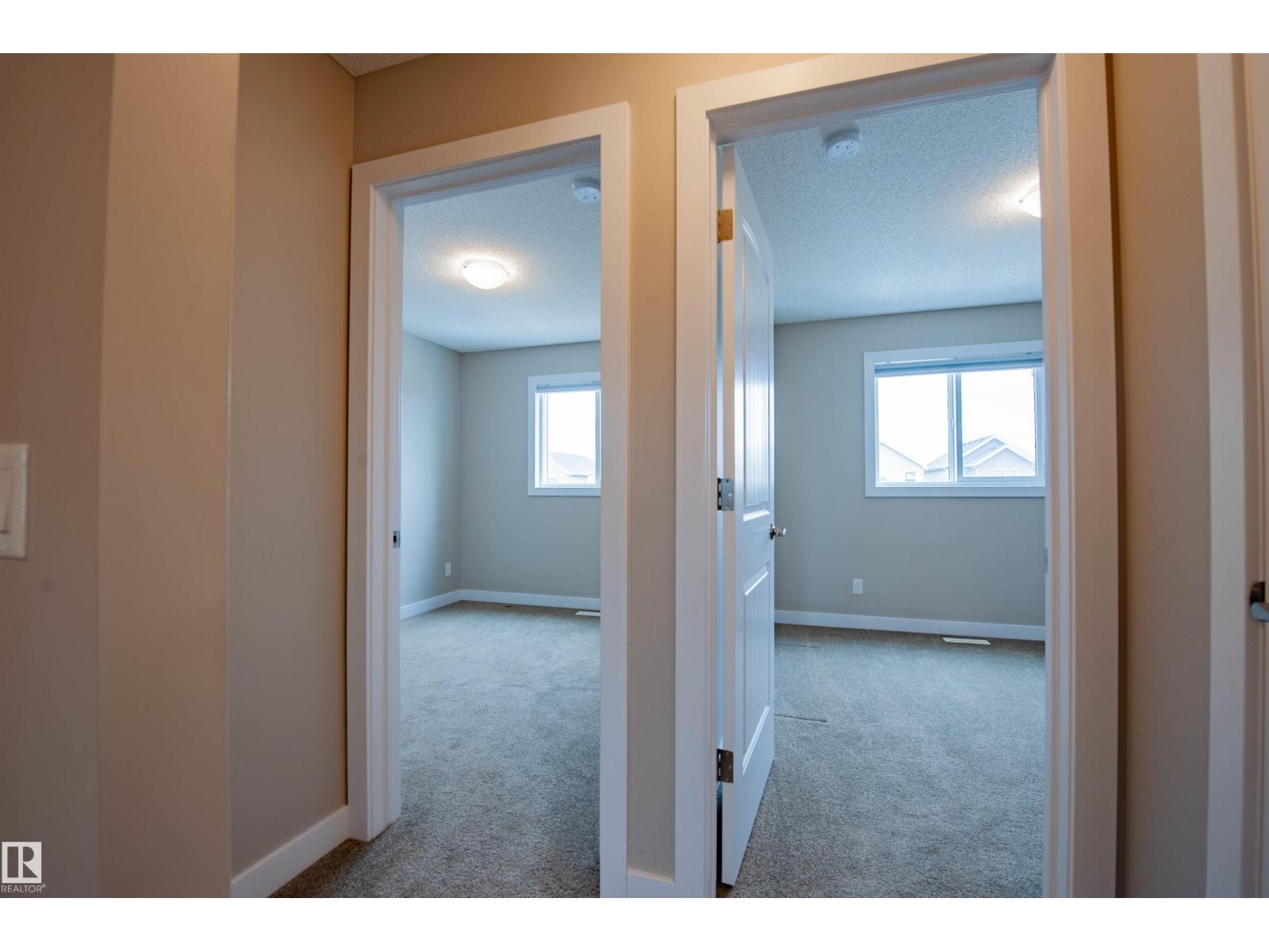 2327 84 ST SW, Edmonton