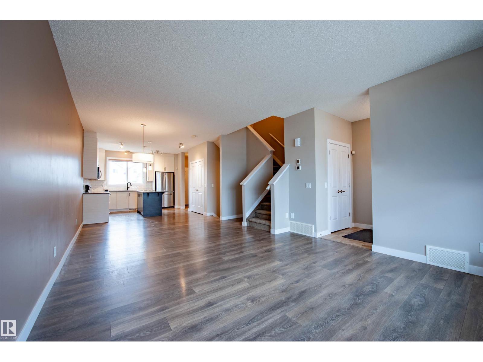 2327 84 ST SW, Edmonton