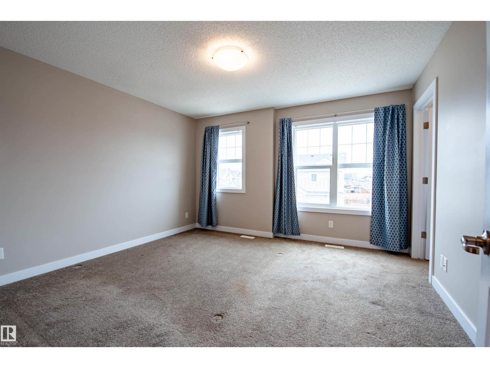 2327 84 ST SW, Edmonton