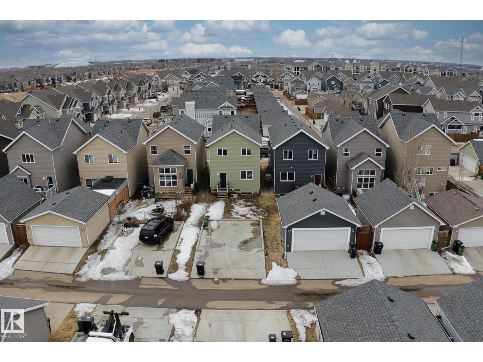 2327 84 ST SW, Edmonton