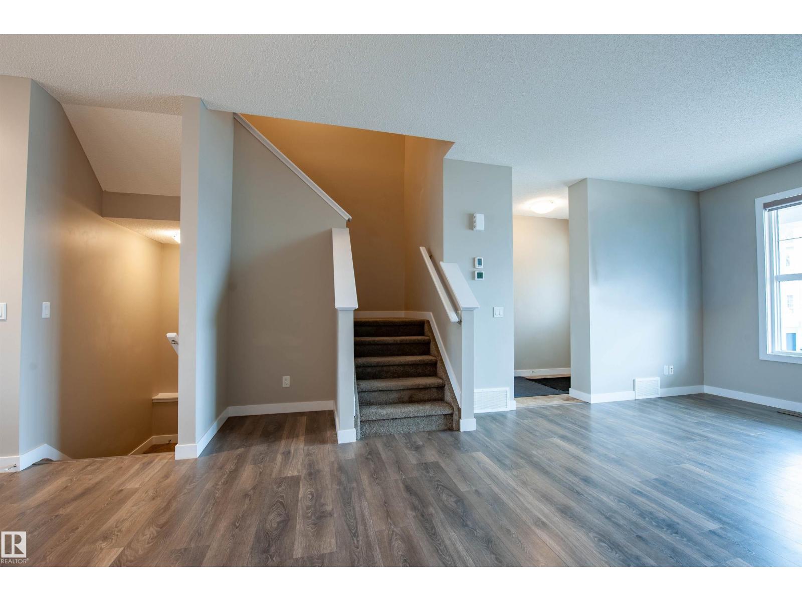 2327 84 ST SW, Edmonton