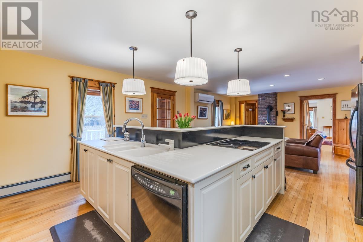 Property 3 of 50 of 161 HIGHWAY 311 Loop