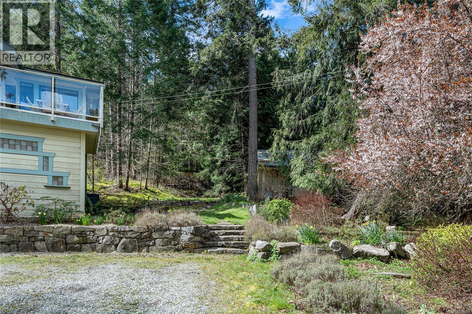 2083 NORTH END RD - 42