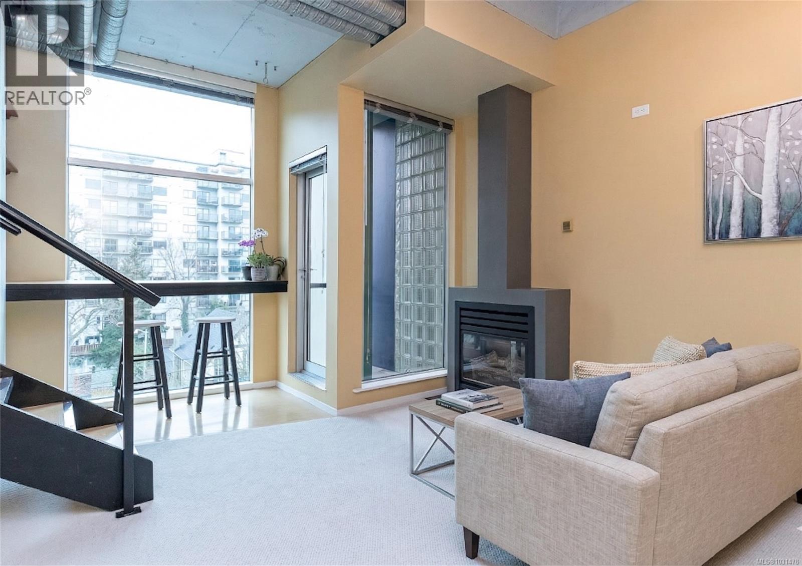 411 1061 Fort Street, Victoria