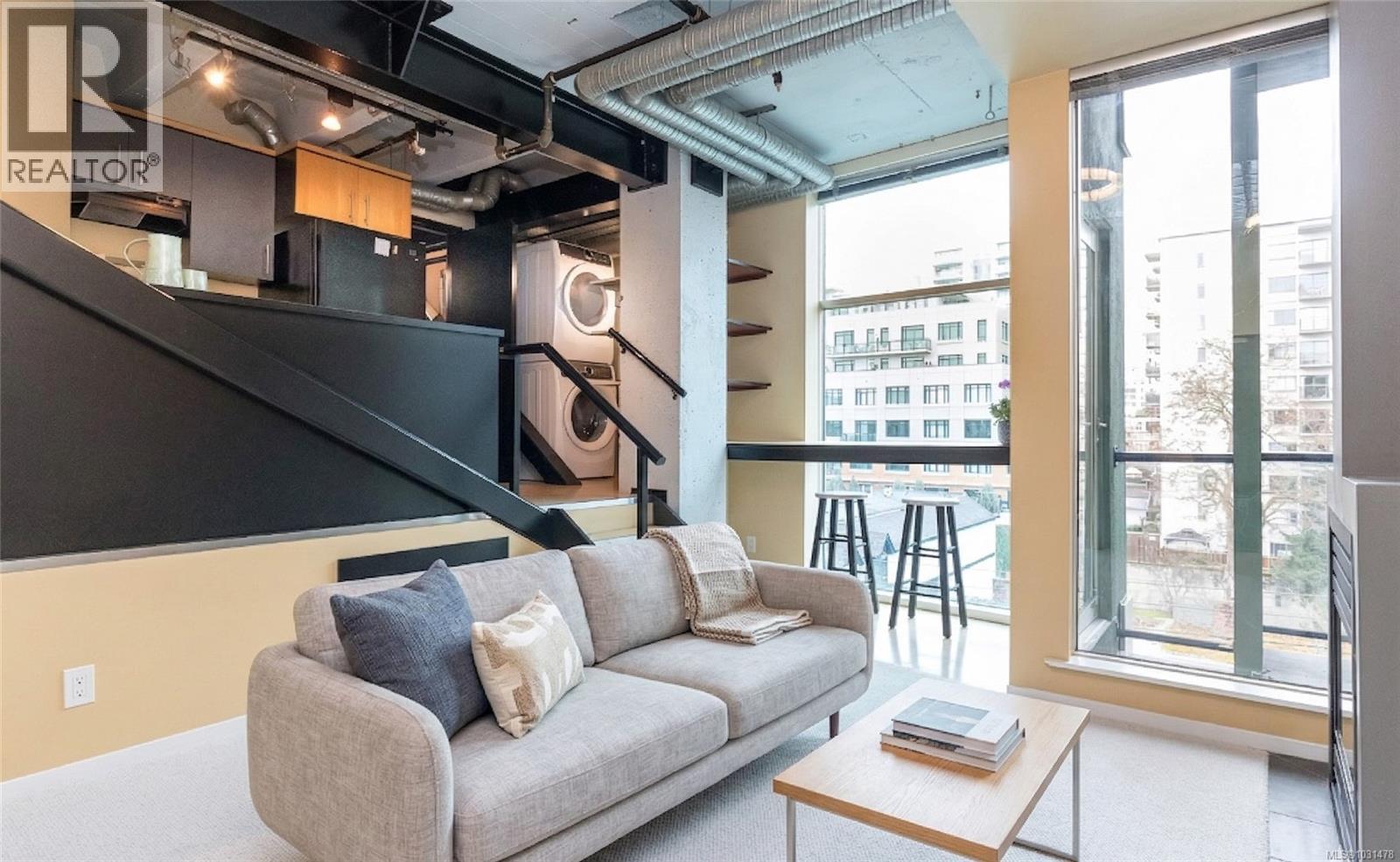 411 1061 Fort Street, Victoria