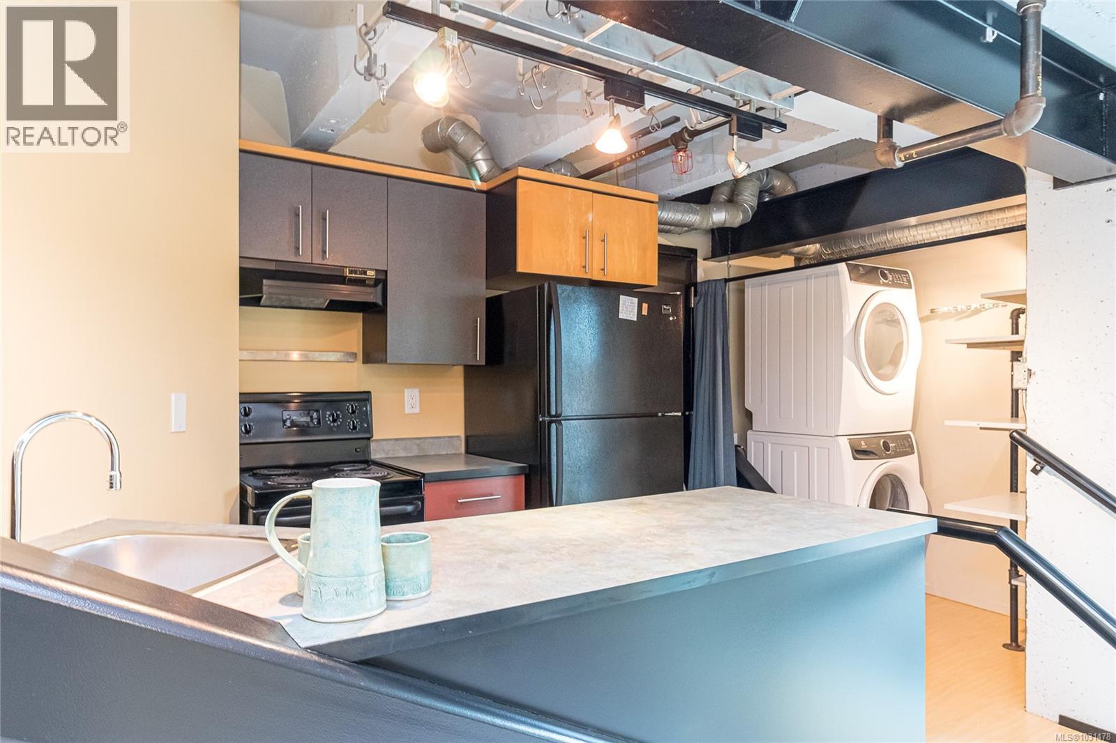 411 1061 Fort Street, Victoria