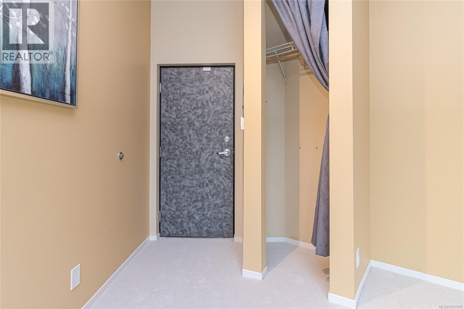 411 1061 Fort Street, Victoria