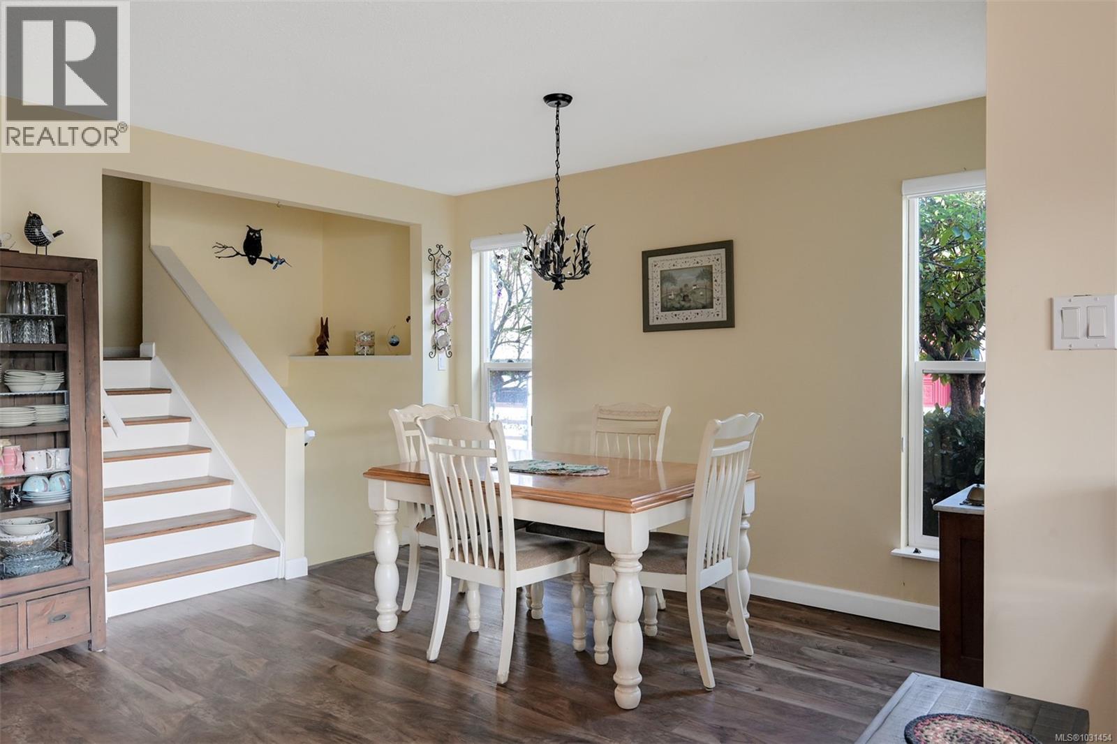 #12 6172 ALINGTON RD - 10