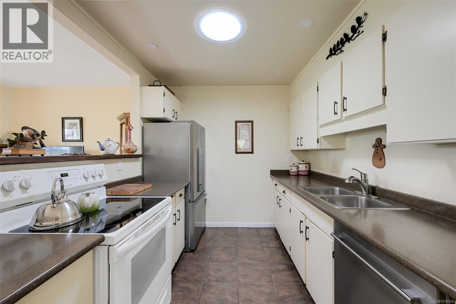 #12 6172 ALINGTON RD - 12