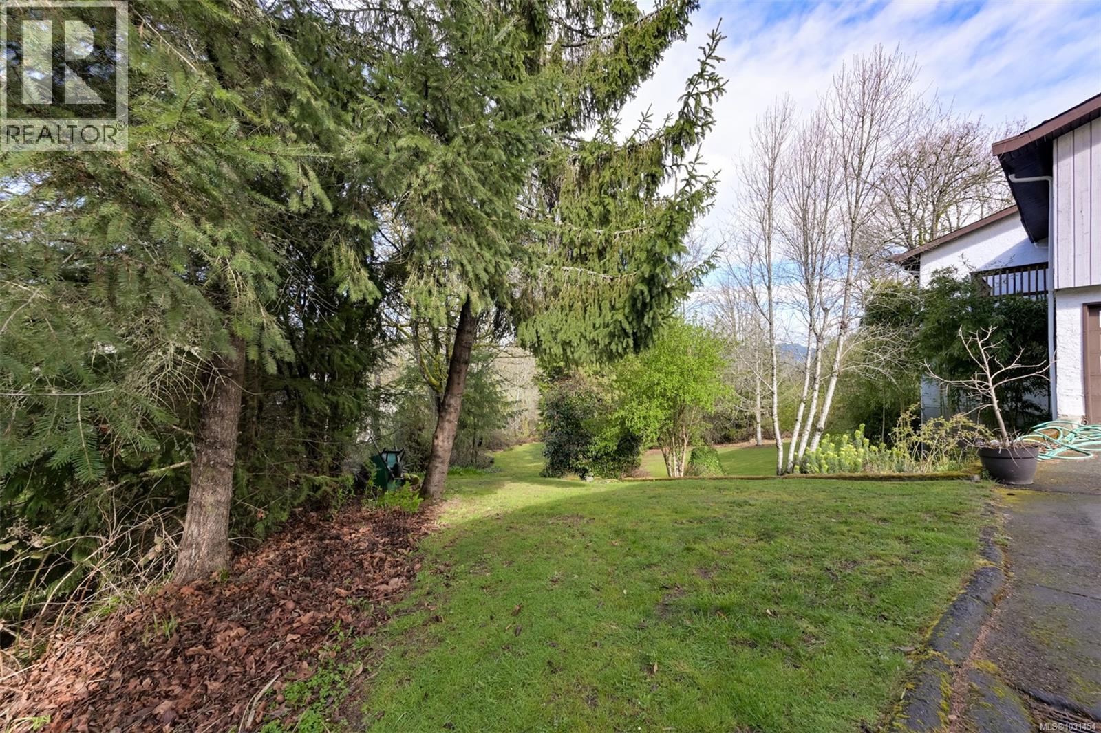 #12 6172 ALINGTON RD - 34