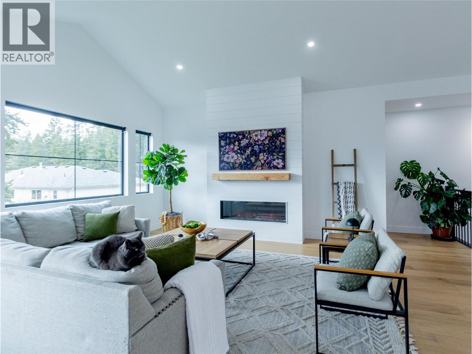  1925 35 Street, Salmon Arm