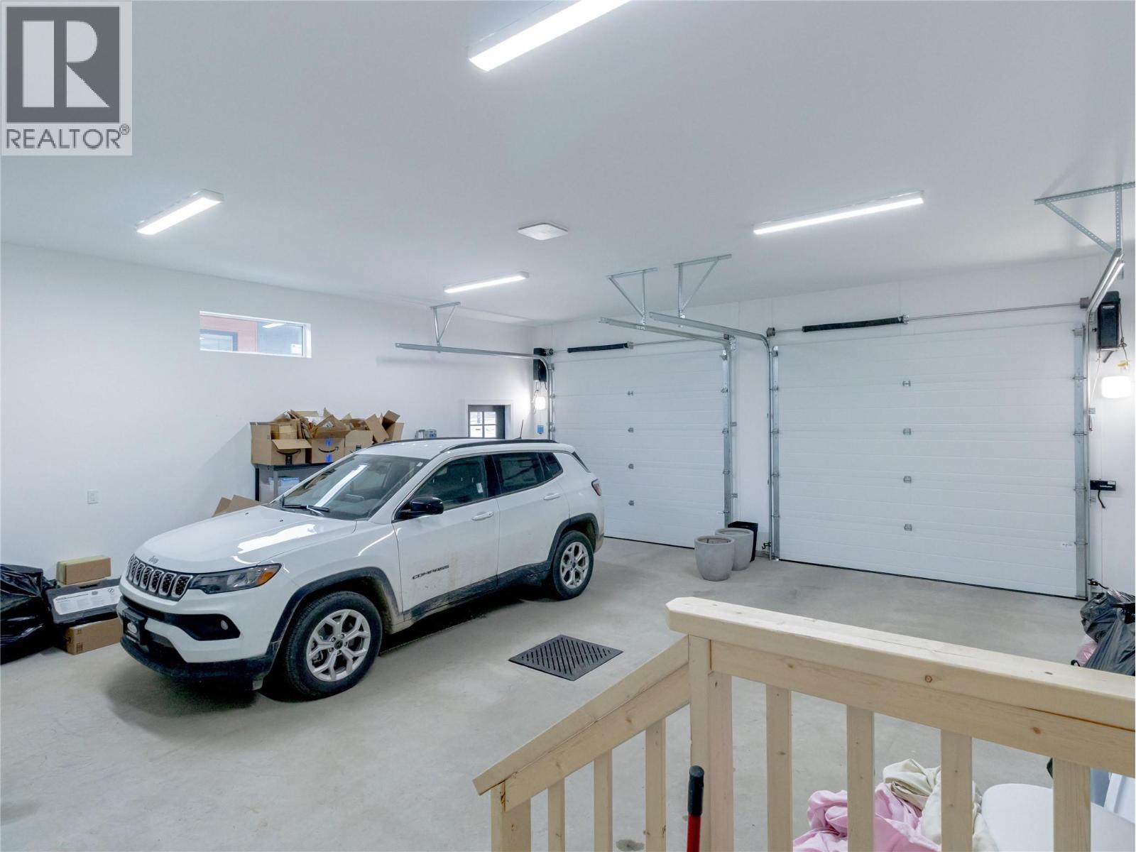  1925 35 Street, Salmon Arm