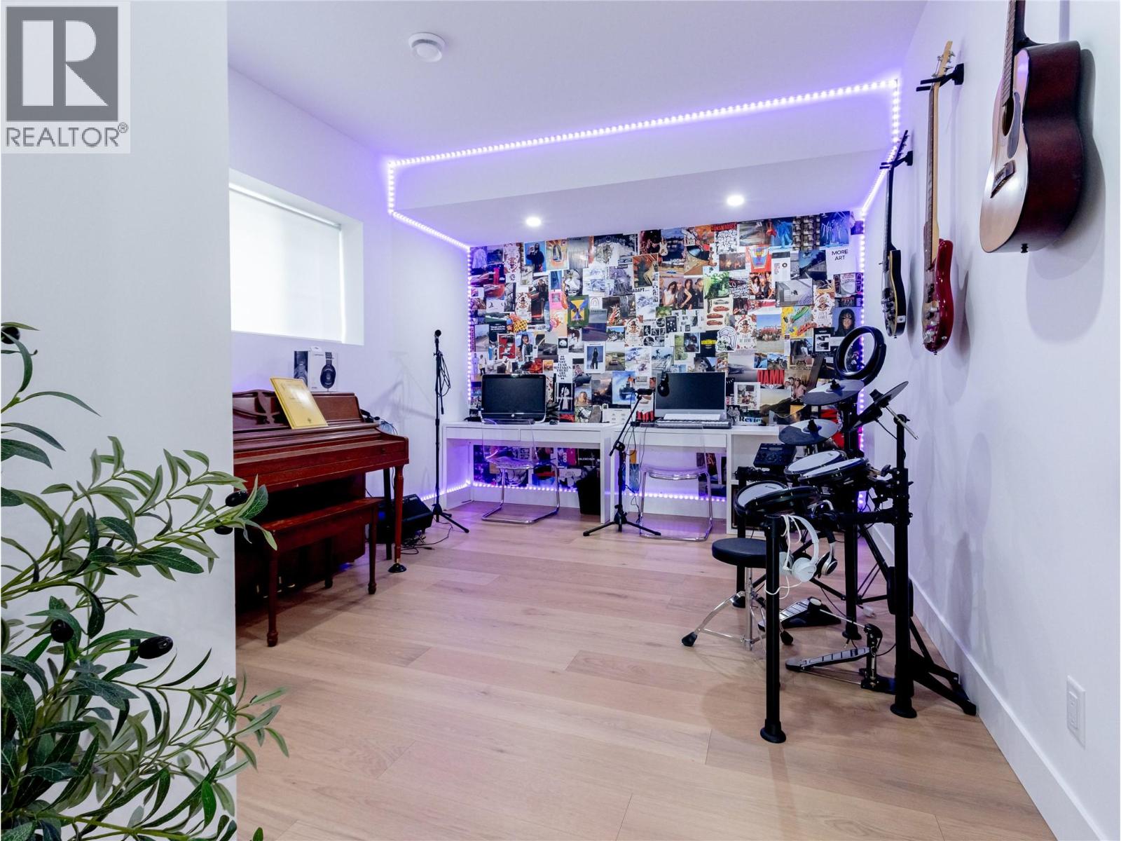  1925 35 Street, Salmon Arm