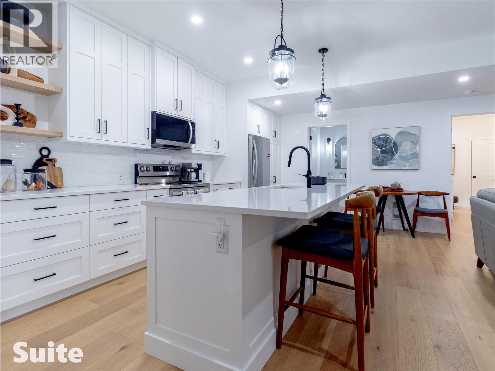  1925 35 Street, Salmon Arm