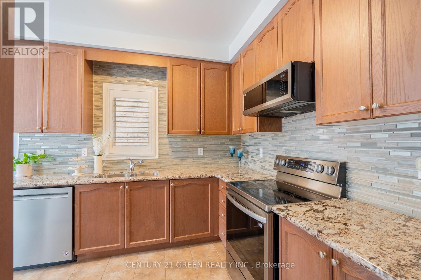 3243 STONEY CRESCENT - 15