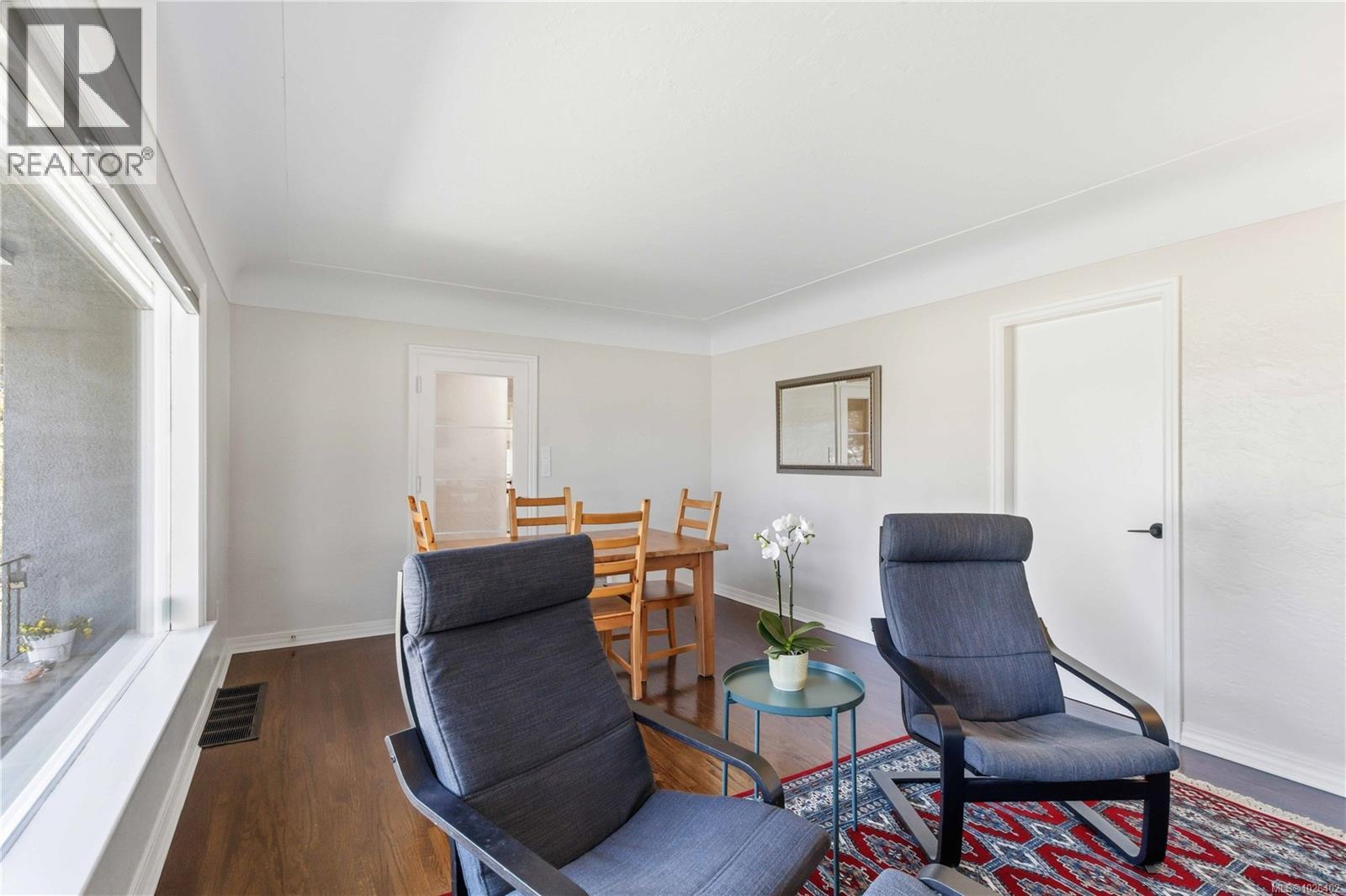  2001 Carrick Street, Oak Bay