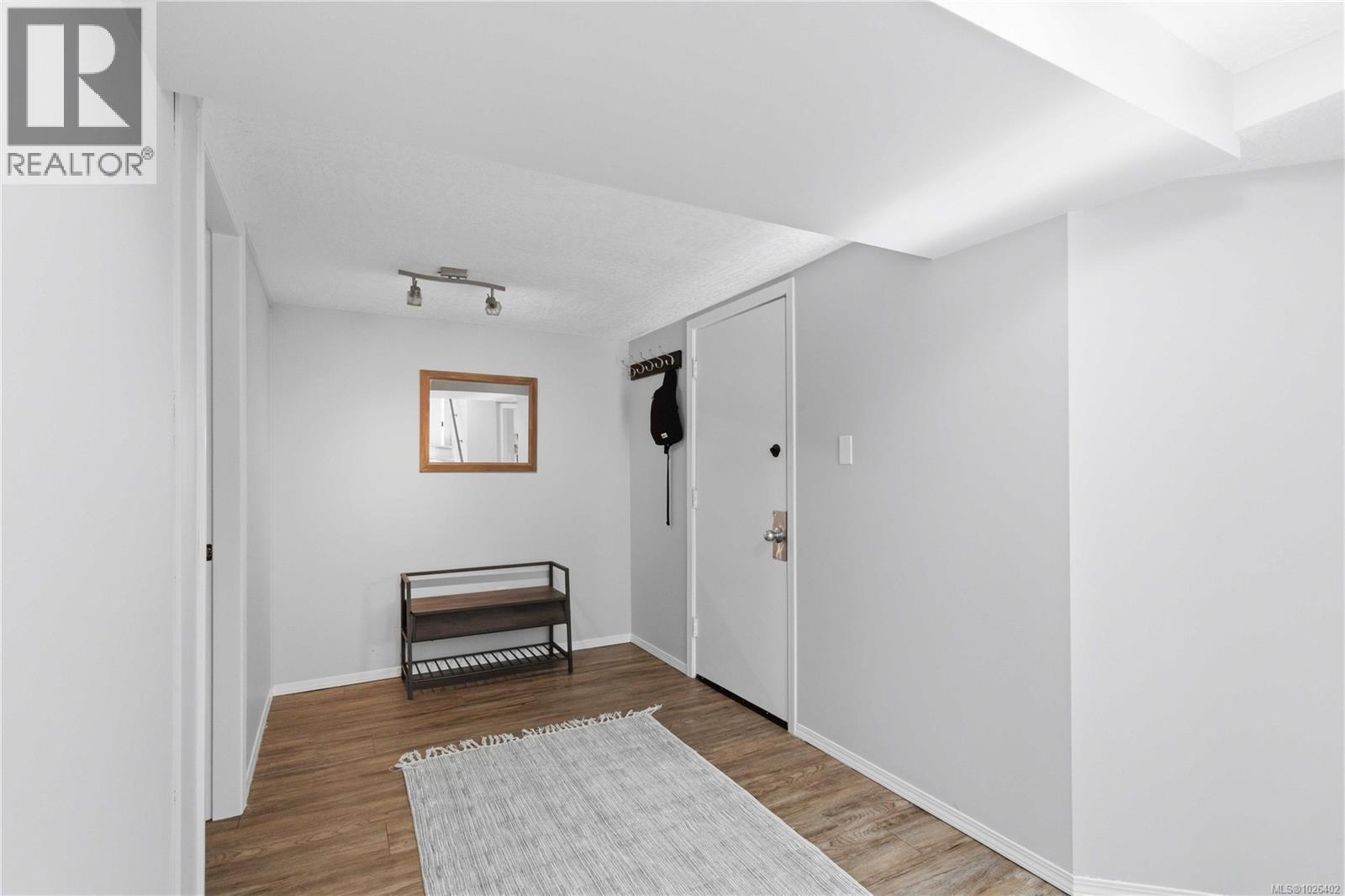  2001 Carrick Street, Oak Bay