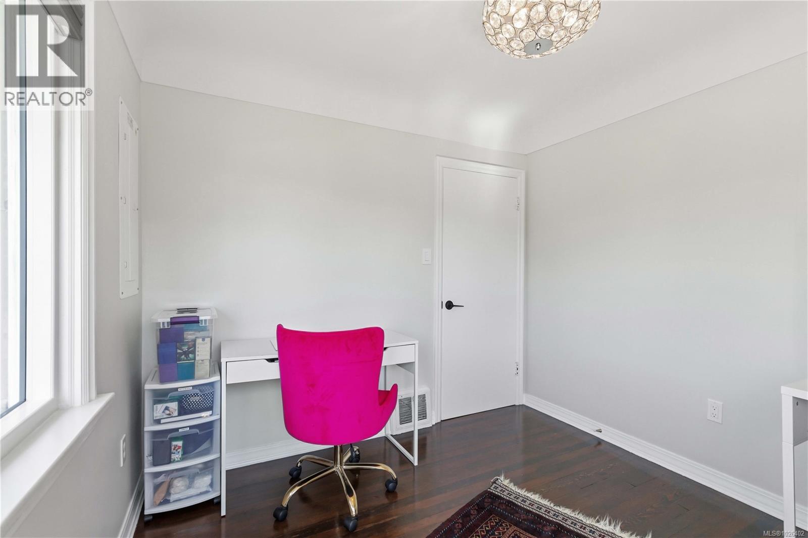  2001 Carrick Street, Oak Bay