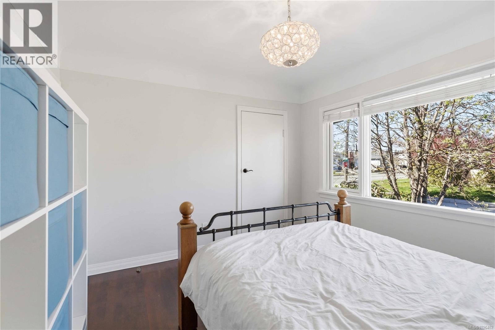  2001 Carrick Street, Oak Bay