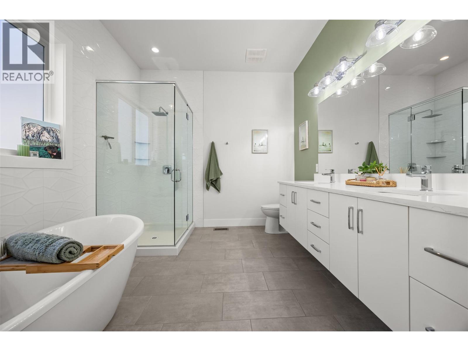 2598 Crown Crest Drive, West Kelowna