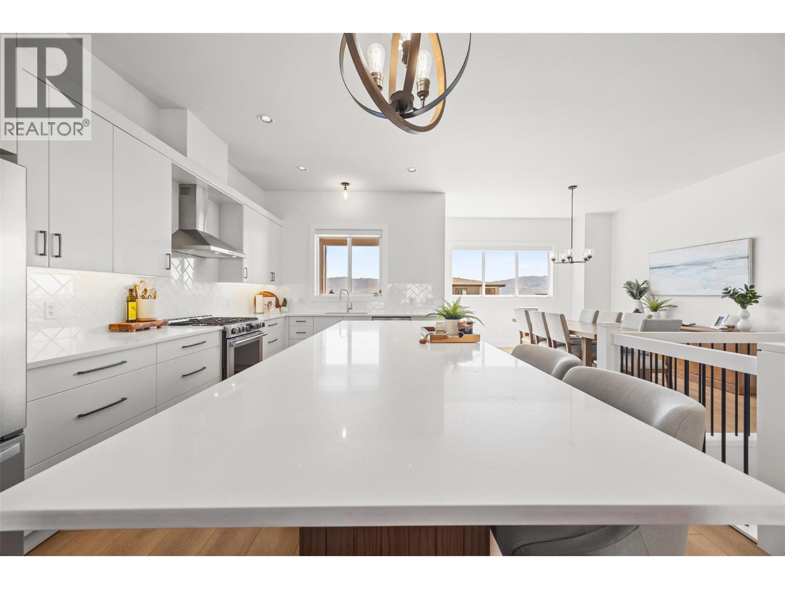 2598 Crown Crest Drive, West Kelowna