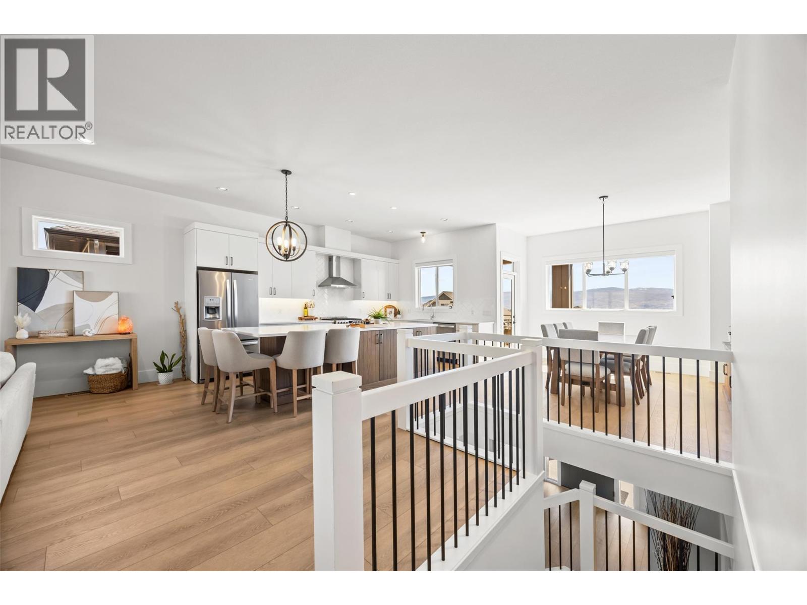 2598 Crown Crest Drive, West Kelowna