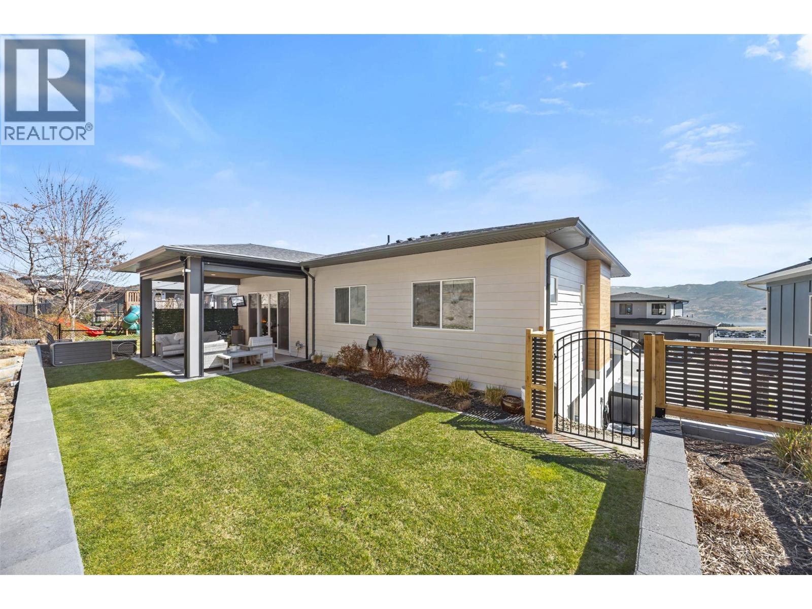 2598 Crown Crest Drive, West Kelowna