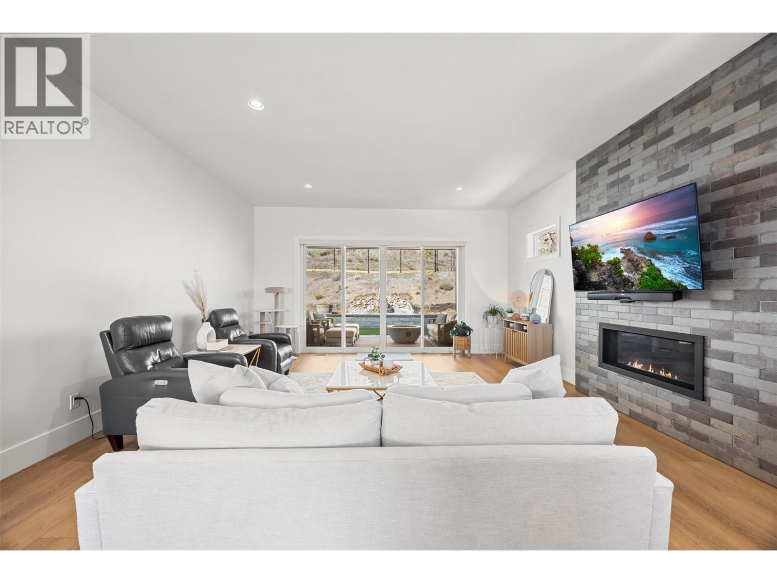 2598 Crown Crest Drive, West Kelowna