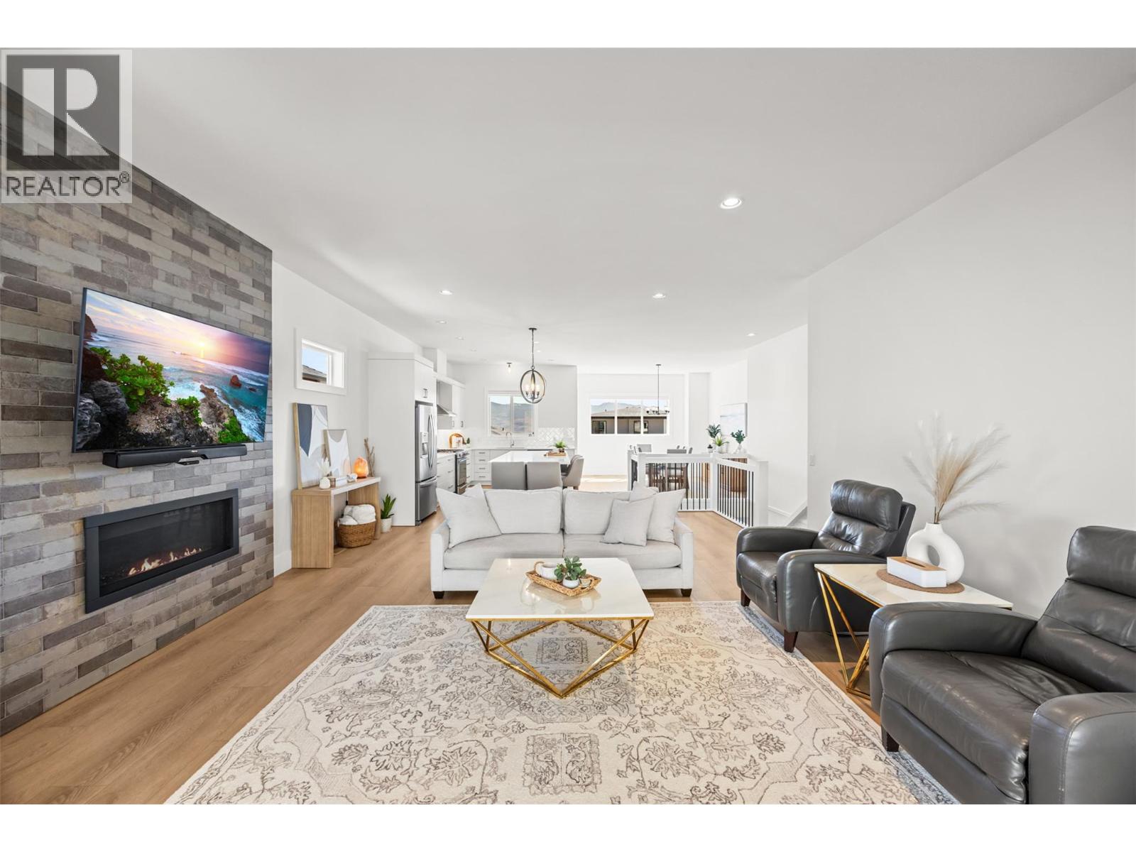 2598 Crown Crest Drive, West Kelowna