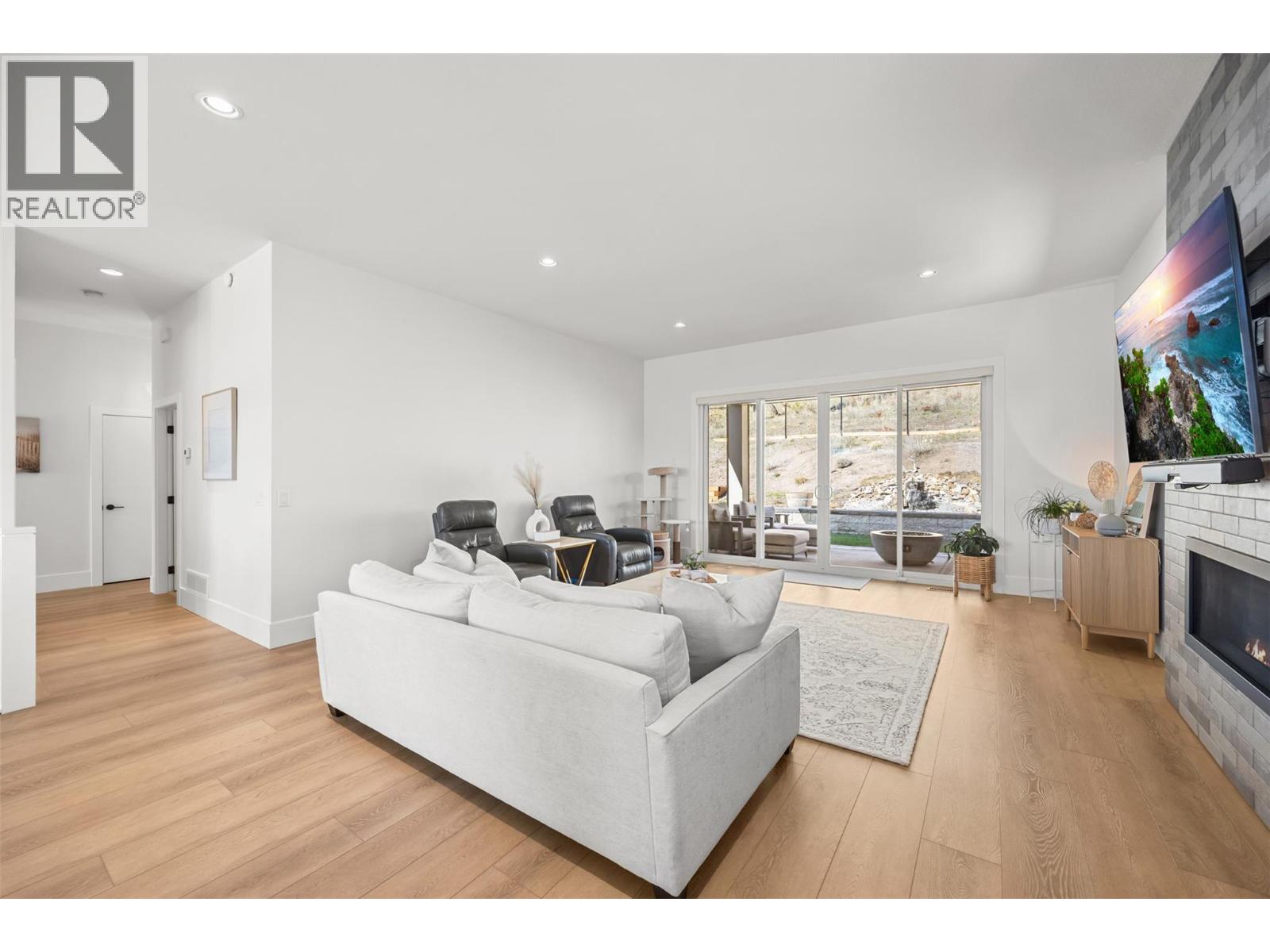 2598 Crown Crest Drive, West Kelowna